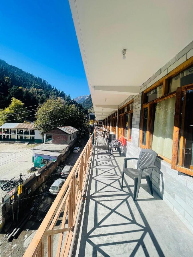 The Mad King'S House & Cafe Hotel Manali  Exterior photo