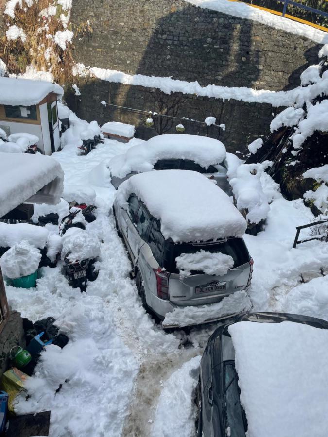 The Mad King'S House & Cafe Hotel Manali  Exterior photo